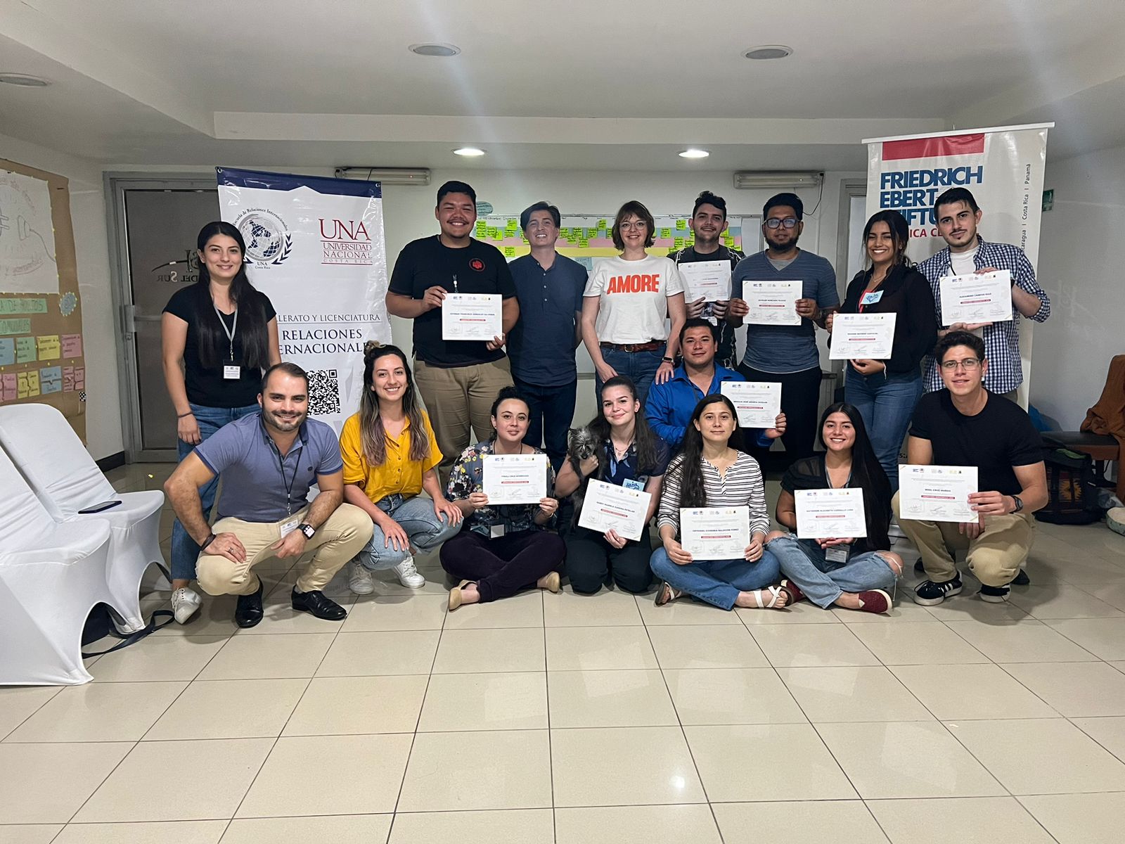 Jóvenes aprendieron y compartieron en laboratorio democrático