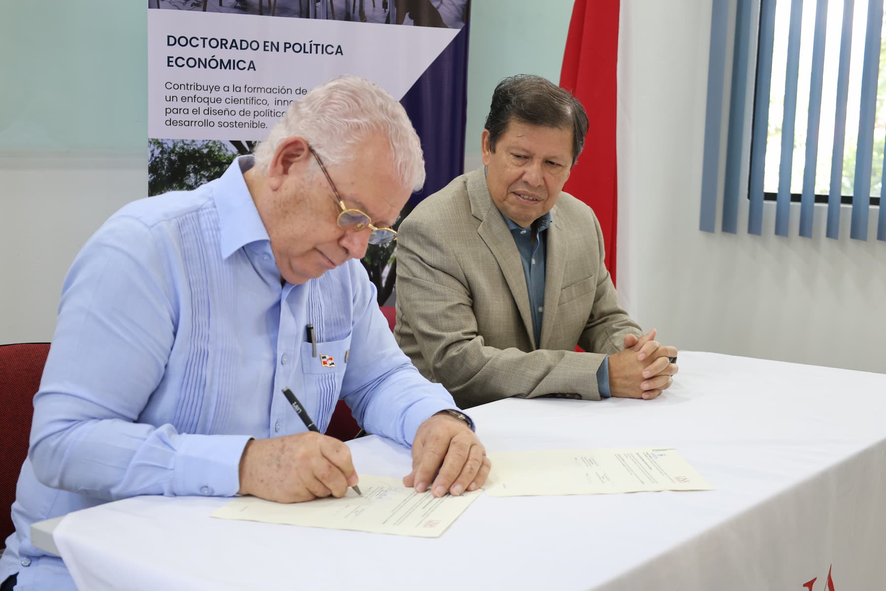 Convenio permitirá fortalecer área diplomática en el Cinpe 