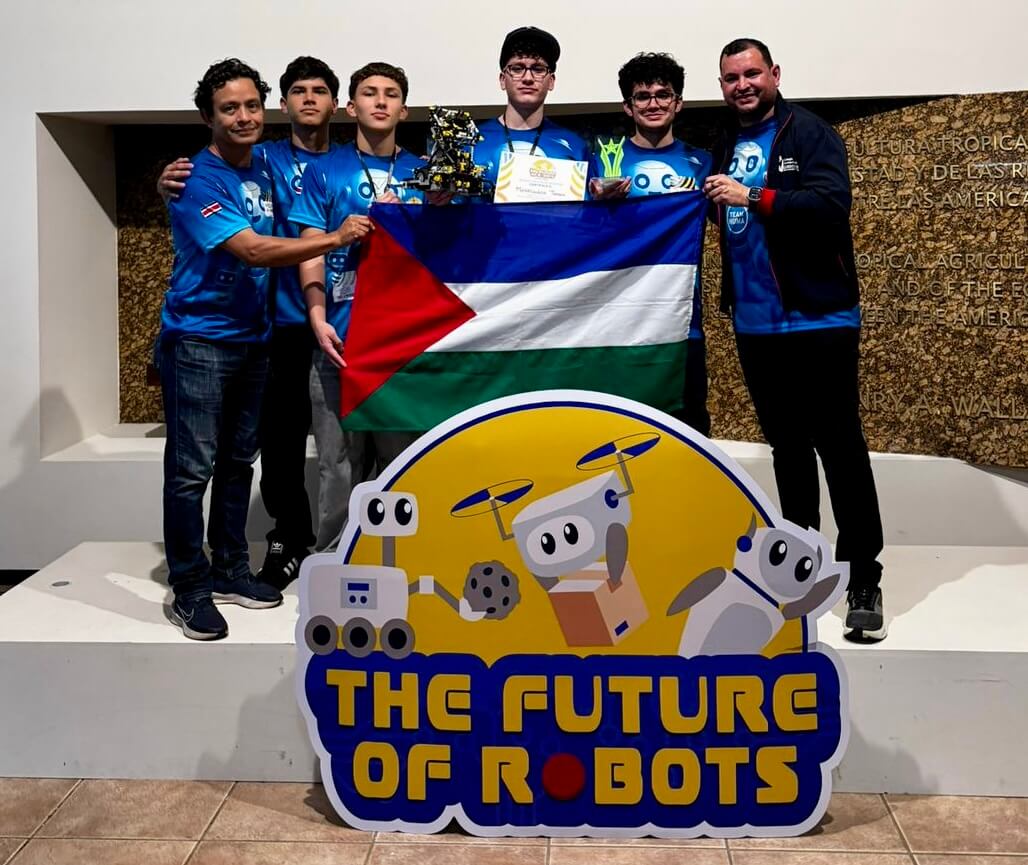 Buscan apoyo para competir en mundial de robótica en Singapur
