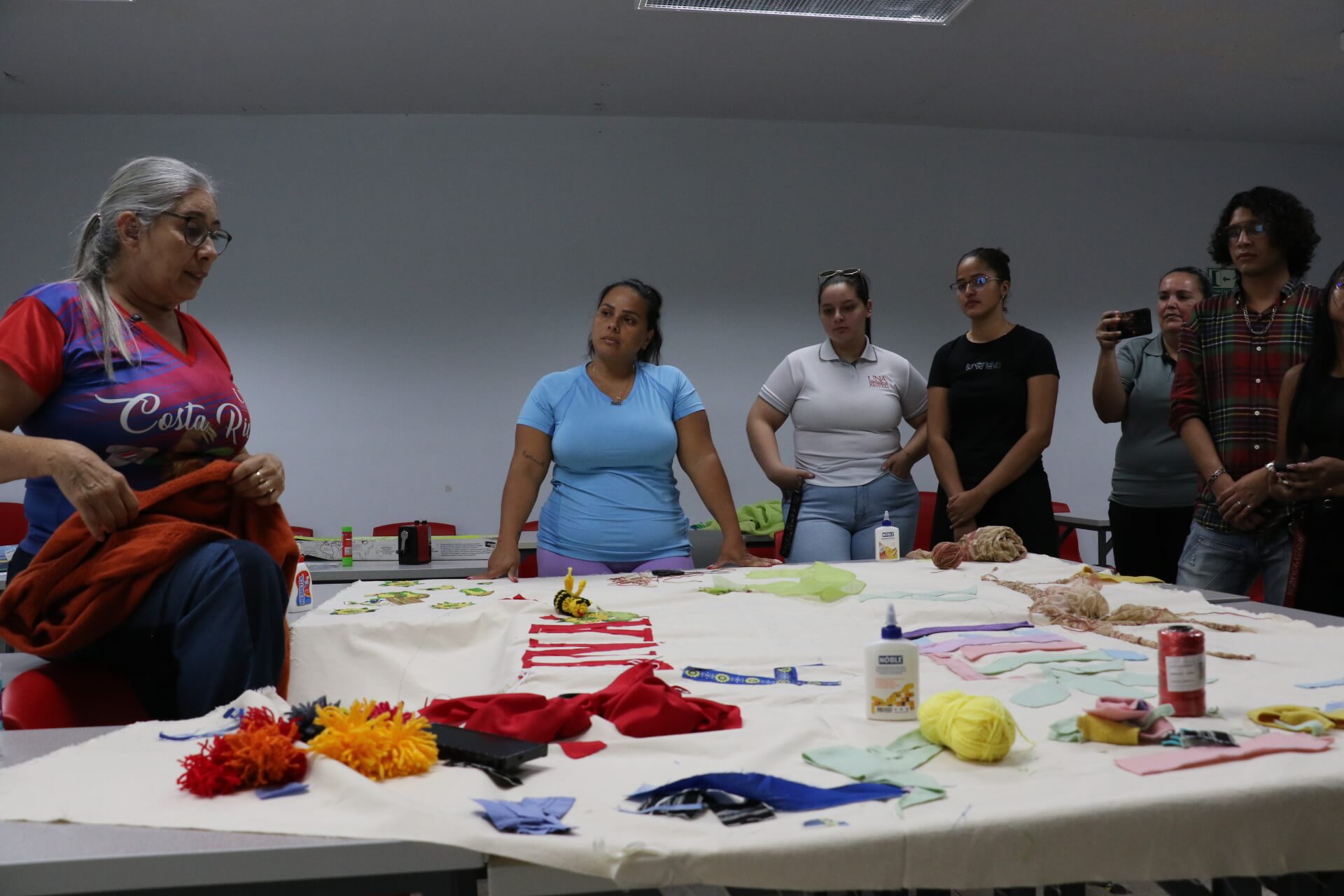 Con iniciativas ambientales estudiantes celebraron Día de la Tierra