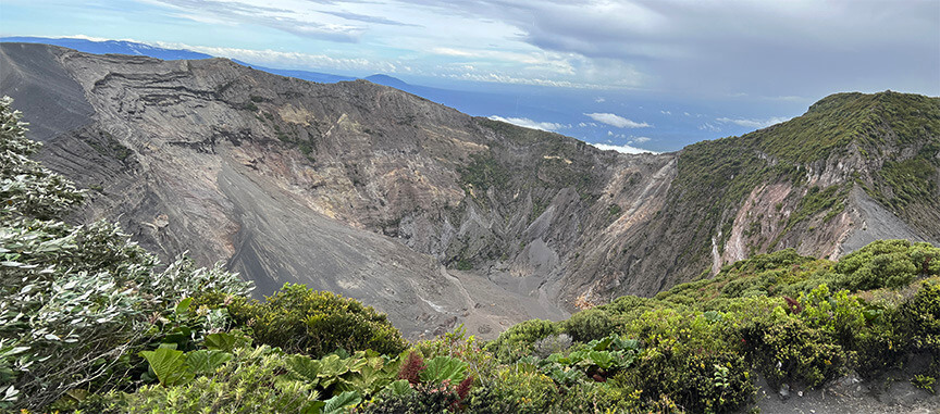 Volcán Irazú, 61 años después de la erupción