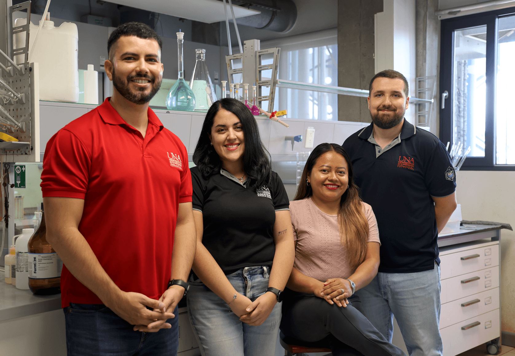 Laboratorio de la UNA mantiene a los embutidos bajo control