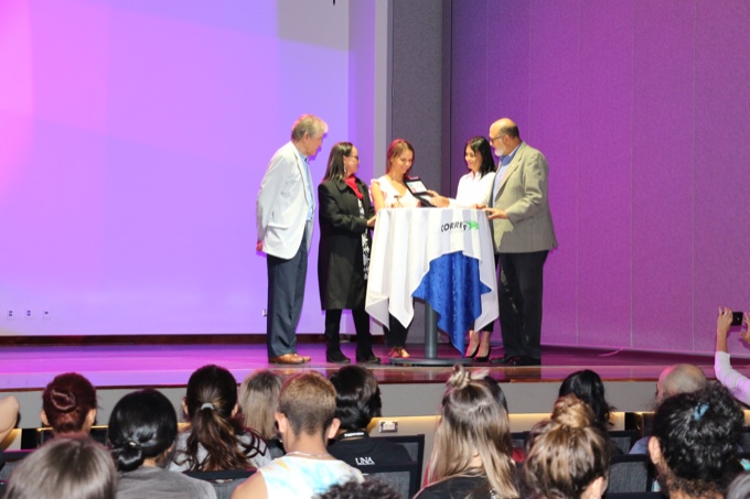 Filatelia costarricense rinde homenaje a tres mujeres destacadas en las ciencias y el arte