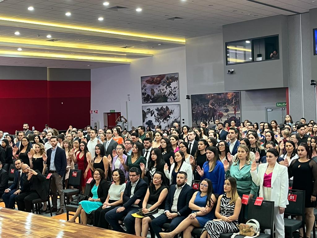 ¡UNA festeja la graduación de 1389 nuevos profesionales en 2023! 