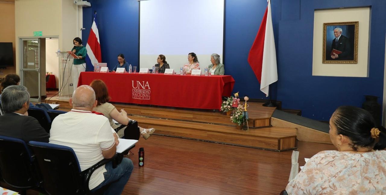 Seminario internacional pone énfasis en fortalecer las familias