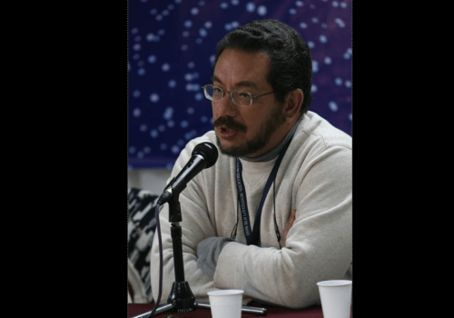 Académico Rafael Cuevas recibe Premio Nacional de Literatura en Guatemala 